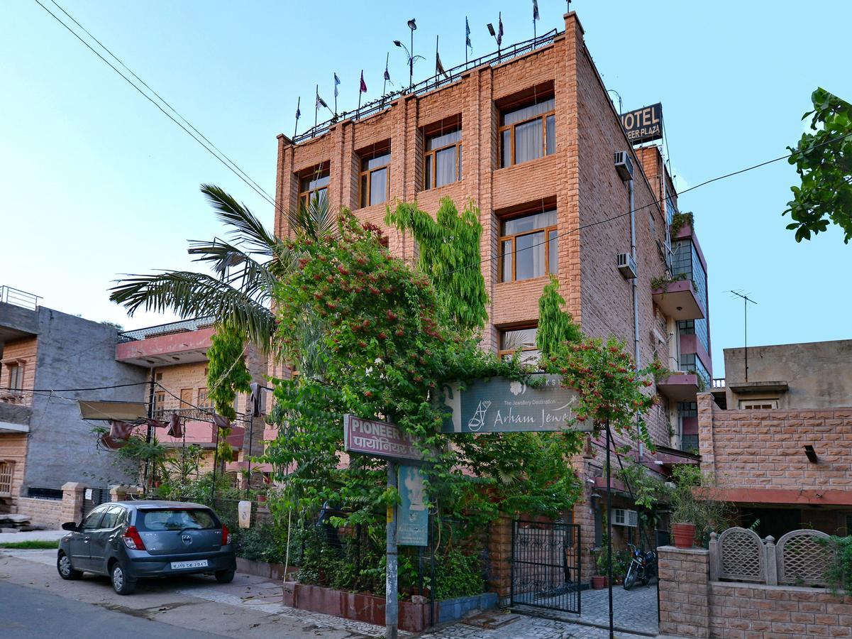Oyo 9900 Hotel Pioneer Plaza Jodhpur  Exterior foto